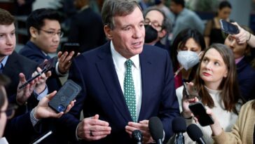 New bill will give the Commerce secretary the power to ban TikTok, Sen. Warner says