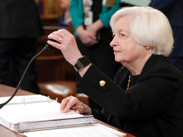 Yellen seeks to reassure US legislators after bank collapse