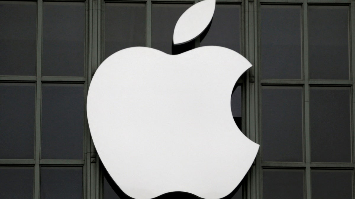 Apple Continuously Expanding Business Operations in India Piyush Goyal Apple Says Patent Owner Revealed Secret Agreement Details in Google Trial