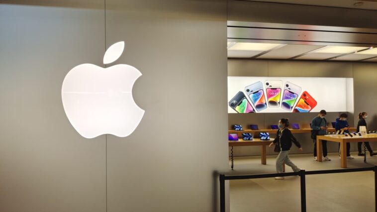 Apple employee who defrauded company of millions sentenced to three years in prison