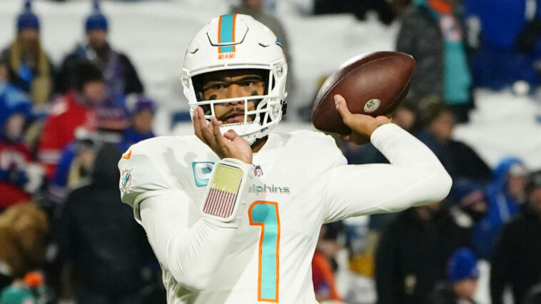 Concussion expert: Dolphins' Tua Tagovailoa 'completely misled' about CTE