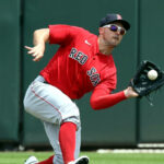 Red Sox OF diagnosed with fractured wrist amid torrid start