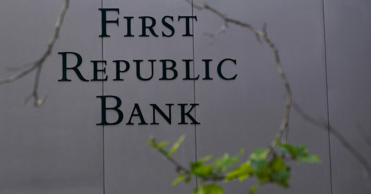 Regulators Prepare to Seize and Sell First Republic