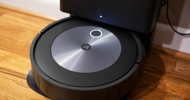 The iRobot Roomba j7 and iRobot Roomba i3 Evo robot vacuums are up to $200 off