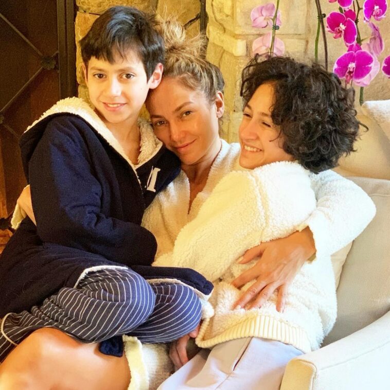 Jennifer Lopez Shares How Her Twins Emme and Max Are Embracing Being Teenagers - E! Online