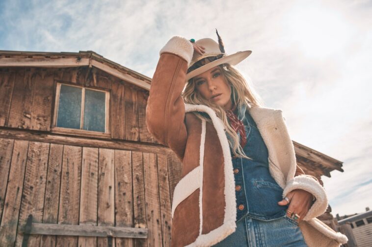 Wrangler Signs Country Music Singer Lainey Wilson as Face of Fall 2023 Collection