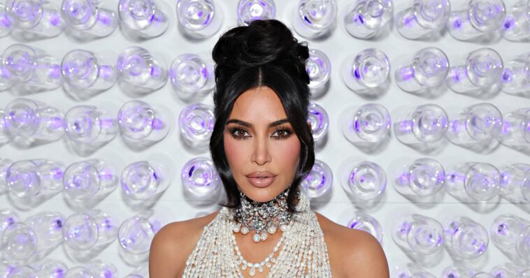 Kim Kardashian Laments Dating in the Public Eye: "It's Kind of Awkward"