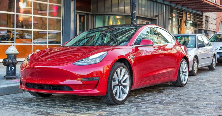 Tesla claims every new Model 3 now qualifies for $7,500 EV tax credit in US