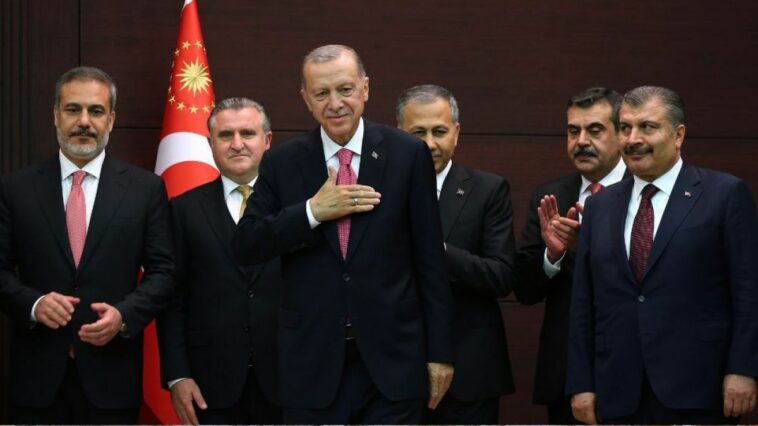 What are the new Turkish government’s foreign policy priorities?