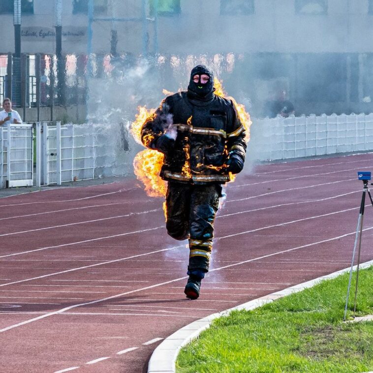 French firefighter and stuntman breaks world record for longest run without oxygen while on fire