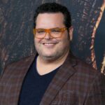 Josh Gad Takes His Daughter to See Taylor Swift's Eras Tour: "It's Me. Hi. I'm the Dad. It's Me."