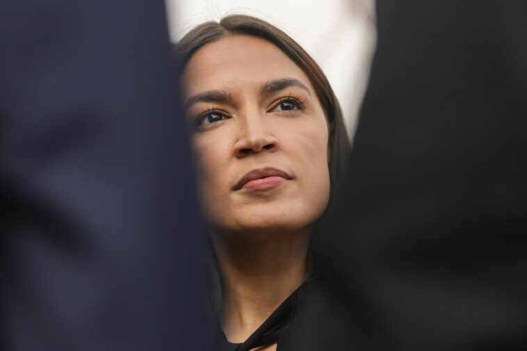 AOC calls on U.S. to declassify documents on Chile's 1973 coup