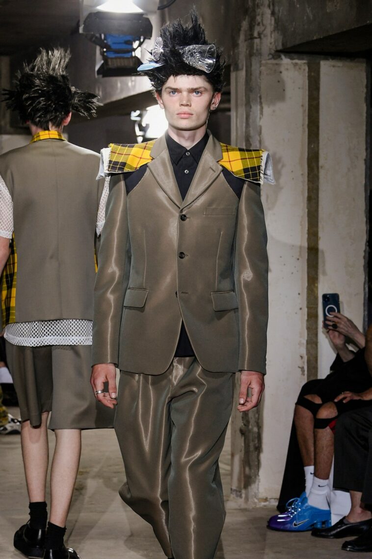 Bold Shoulders Empower Menswear for Spring 2024