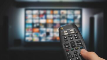 Broadcast and cable make up less than half of TV usage for the first time ever