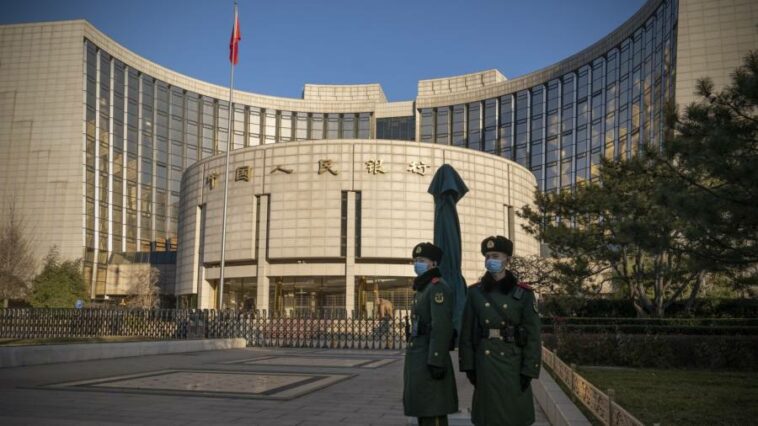 Chinese economists told not to be negative as rebound falters