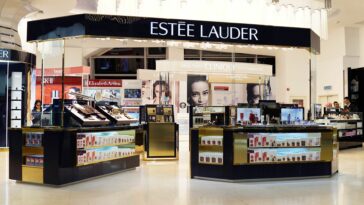 Estée Lauder Forecasts Weak Annual Profit on Slow Recovery in Asia Travel Retail