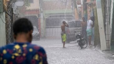 Franklin makes landfall, brings heavy rain to Dominican Republic and Haiti