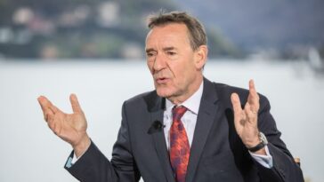 Interest rates should stay around 5% for longer — even as inflation falls, top economist Jim O'Neill says