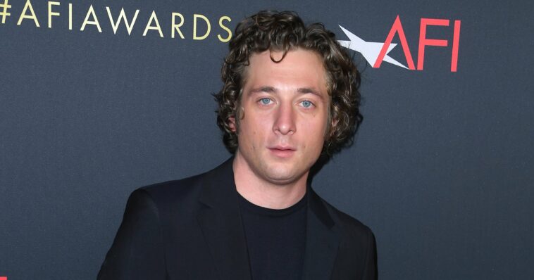 Jeremy Allen White Kisses Ashley Moore Amid Divorce From Wife Addison Timlin