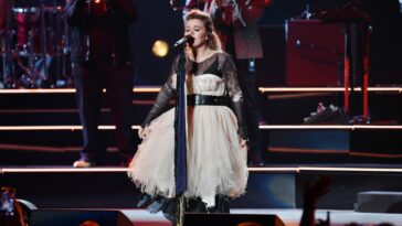 Kelly Clarkson's Las Vegas Residency Is a Cathartic Experience From Start to Finish