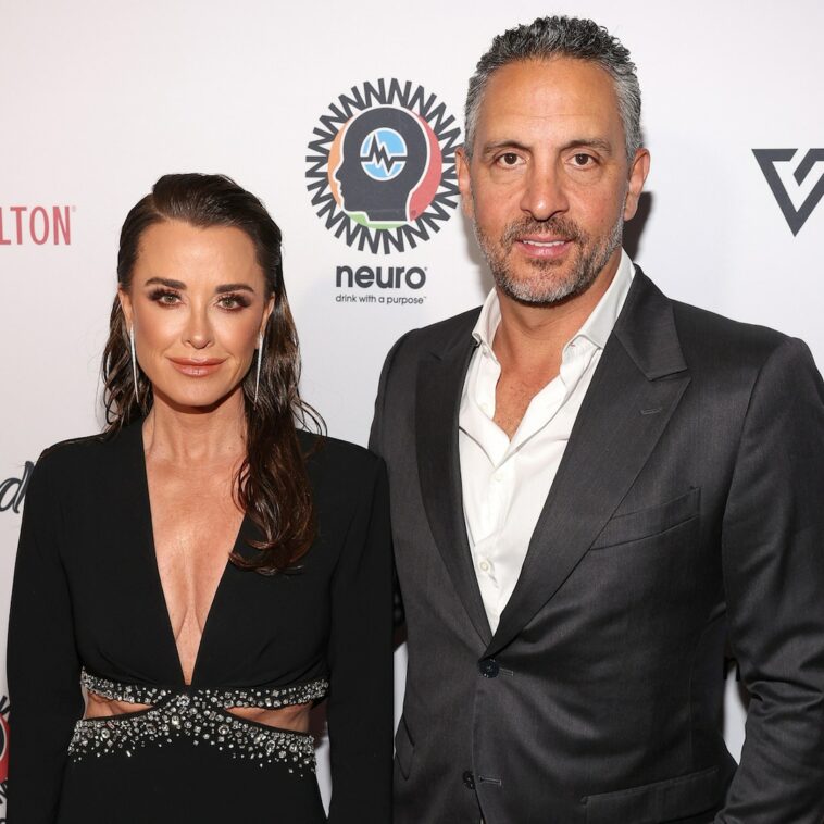 Kyle Richards’ Husband Mauricio Umansky Reacts to Her Steamy New Morgan Wade Video - E! Online