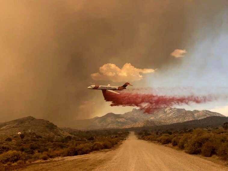 Photos: Firefighters contain a quarter of huge California-Nevada wildfire