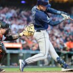 Rays smack 18 hits in drubbing of Giants