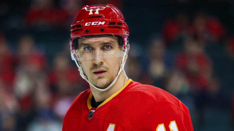 Flames star lands contract extension, then gets named team captain