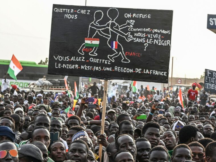 Photos: Huge protests in Niger demand French forces to leave