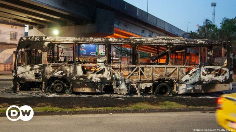 Brazil: Rio gangsters torch 35 buses after crime boss killed