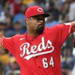 Reds confirm news on veteran righty