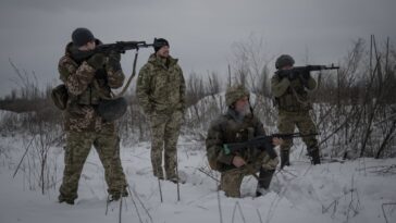 Russia continues to pummel Avdiivka; four killed in southern shelling