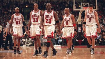 Image for article titled These are the all-time NBA starting fives