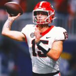 QB Carson Beck forgoes 2024 NFL Draft to remain at Georgia next season