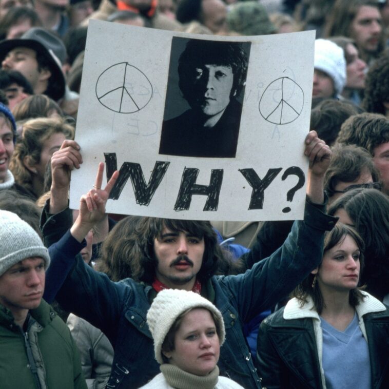 The Most Haunting Things to Remember About the Murder of John Lennon - E! Online