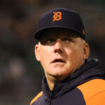 Tigers sign manager A.J. Hinch to long-term extension