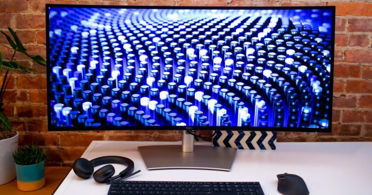 Dell’s new 120Hz ultrawide monitors max out at 40 inches and 5K