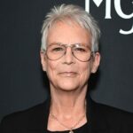 Jamie Lee Curtis Celebrates 25 Years of Sobriety: “One Day at a Time”