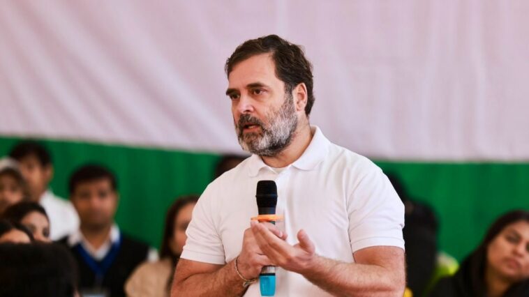 Youth Would Not Use Mobiles 12 Hours a Day if There Was No Unemployment, Says Rahul Gandhi - News18