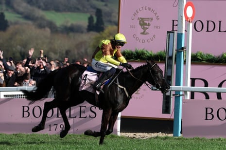 The heavily-backed favourite Galopin Des Champs crosses the line to win the Gold Cup by 3 and a half lengths.