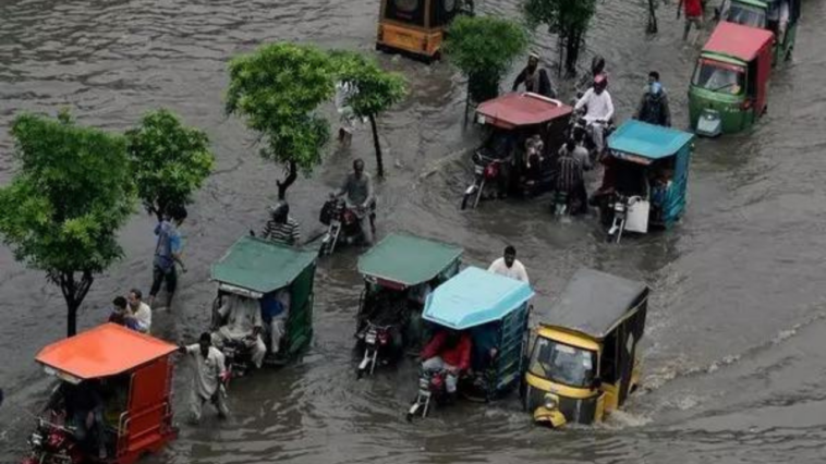 Over 30 killed as rain lashes parts of Pakistan