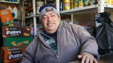 This Hebron grocer won’t let Israeli shutdowns stop him