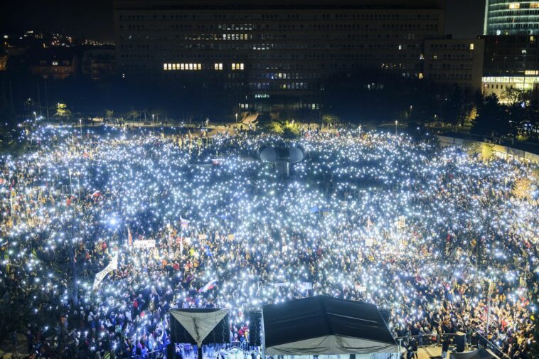 Thousands rally in Slovakia to condemn a government plan to overhaul public broadcasting