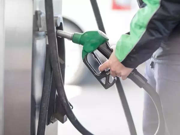 Fuel prices in Pakistan likely to hit PKR 8.50 per litre