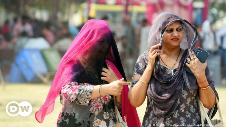 India: Heat alert as Delhi posts record high temperature