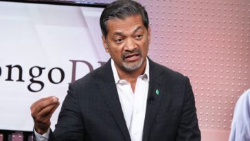 MongoDB shares sink 23% after management trims guidance