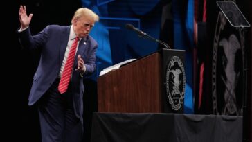 Trump responde a las críticas que recibió su discurso en Texas