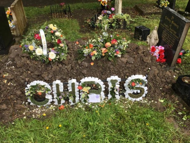 Family 'in hysterics' as workers still digging son's grave on day of his funeral