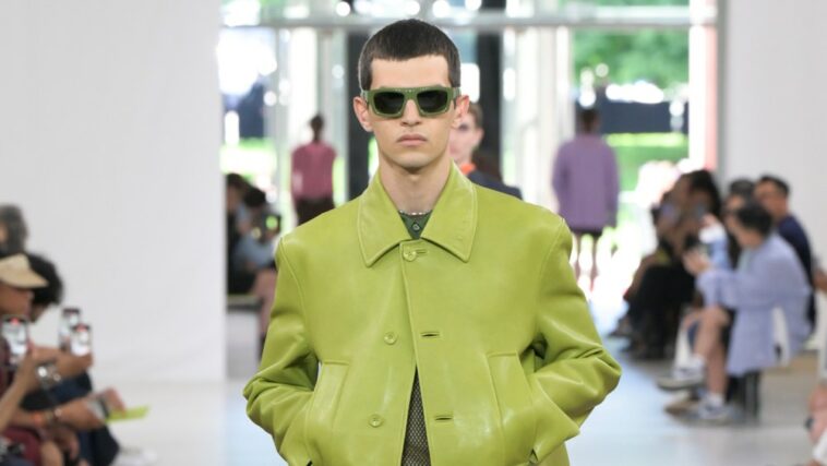 Gucci Men’s Spring 2025: Surf’s Up, Along With Waves of Bold Color