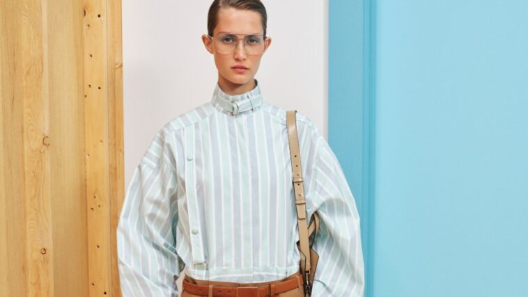 Tory Burch’s Resort 2025 Collection Is a Guide to the Ultimate, ‘Unplanned Cool’ Way of Dressing